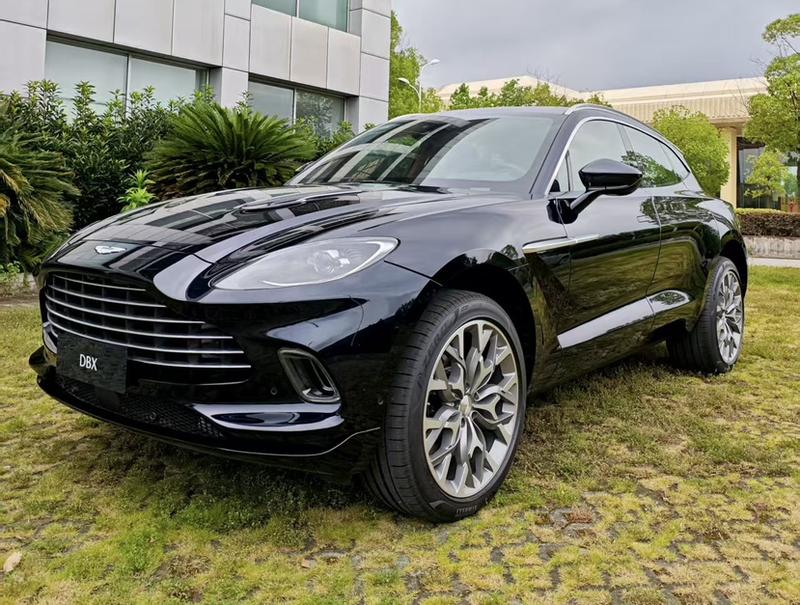 Aston Martin DBX, 2025 — купить в Перми под ключ