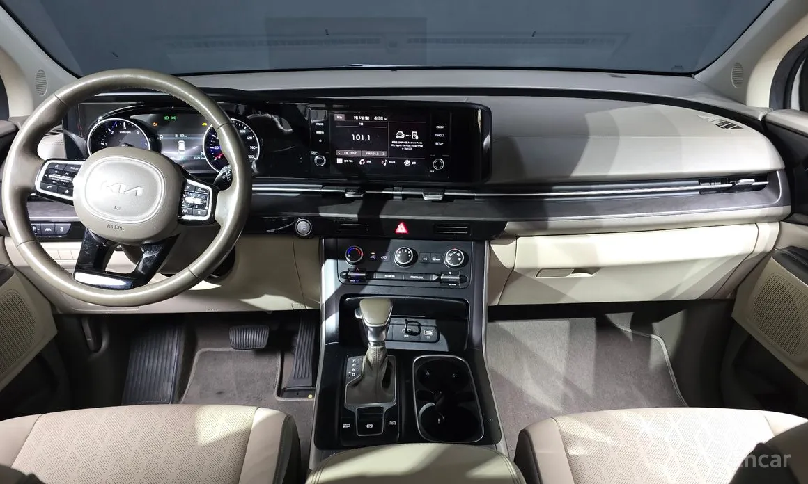 Kia Carnival, 2022 — фото 7 из 12