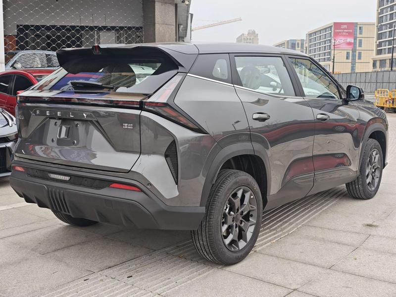Geely Atlas, 2026 — фото 5 из 11