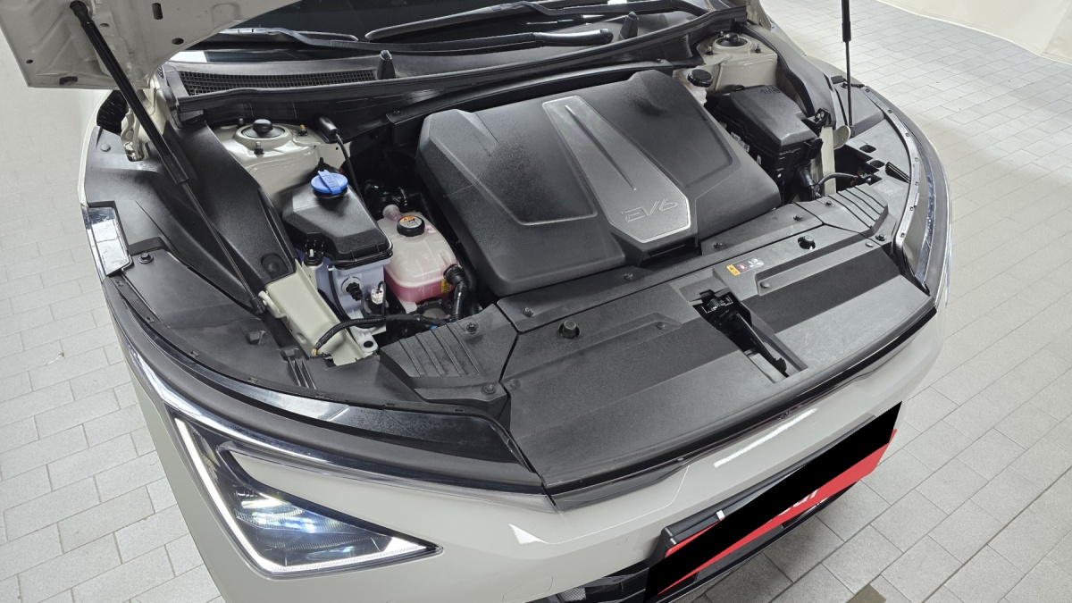 Kia EV6, 2024 — фото 6 из 12