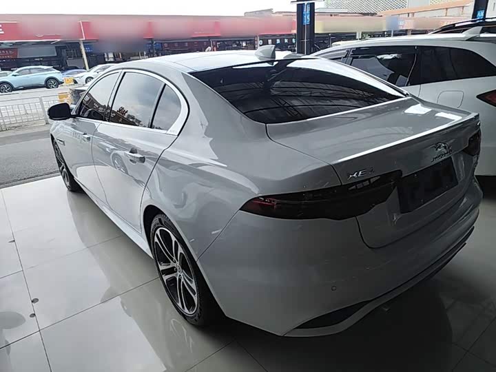 Jaguar XE L, 2023 — фото 5 из 9