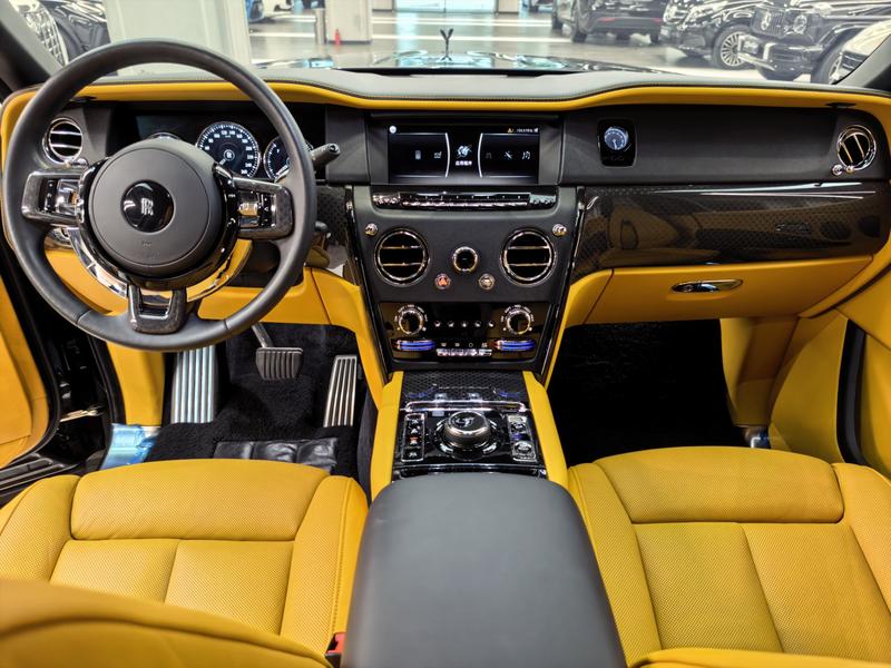 Rolls-Royce Cullinan, 2022 — фото 7 из 12