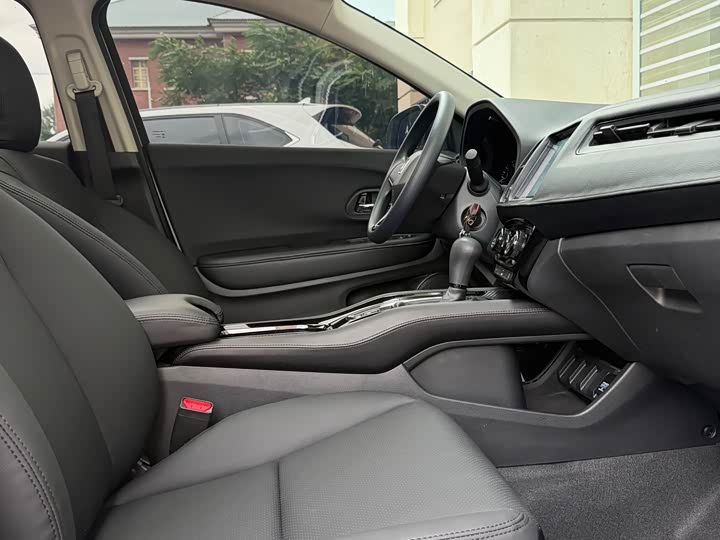 Honda Vezel, 2022 — фото 9 из 9