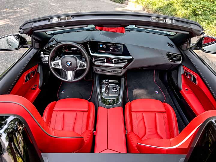 BMW Z4, 2022 — фото 8 из 9