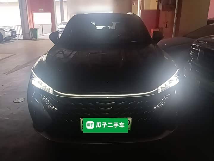 Roewe RX5 Hybrid, 2022 — фото 3 из 9