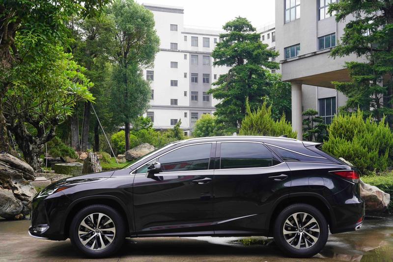 Lexus RX, 2022 — фото 4 из 12