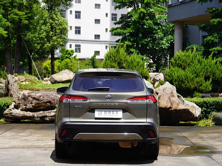Toyota Corolla Cross, 2021 — фото 8 из 9