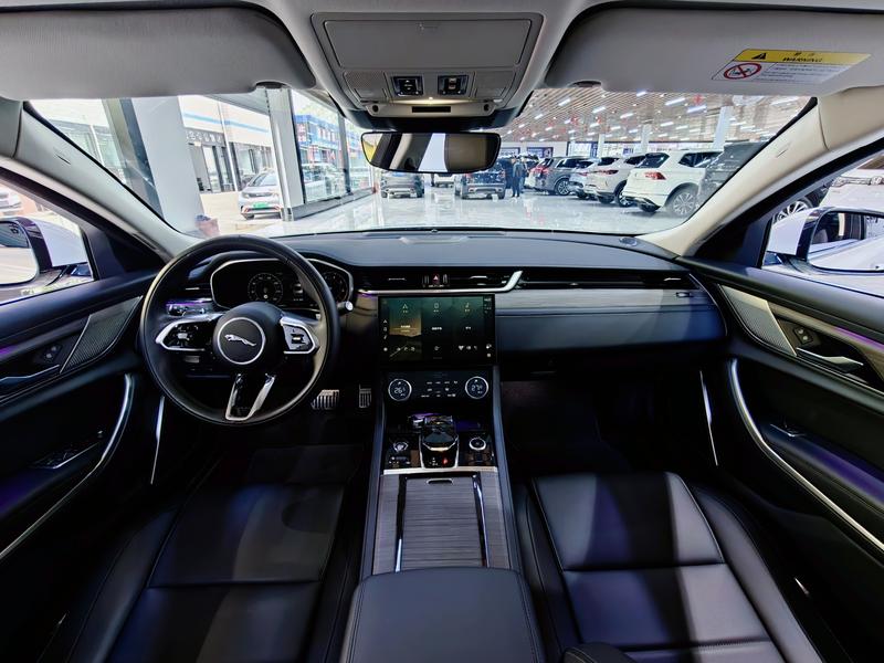 Jaguar XF L, 2023 — фото 7 из 12