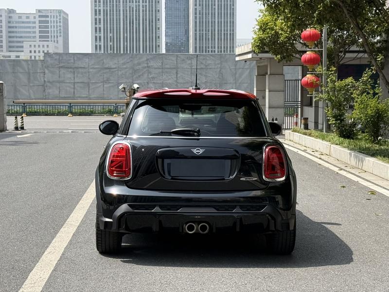Mini Mini JCW, 2022 — фото 5 из 12