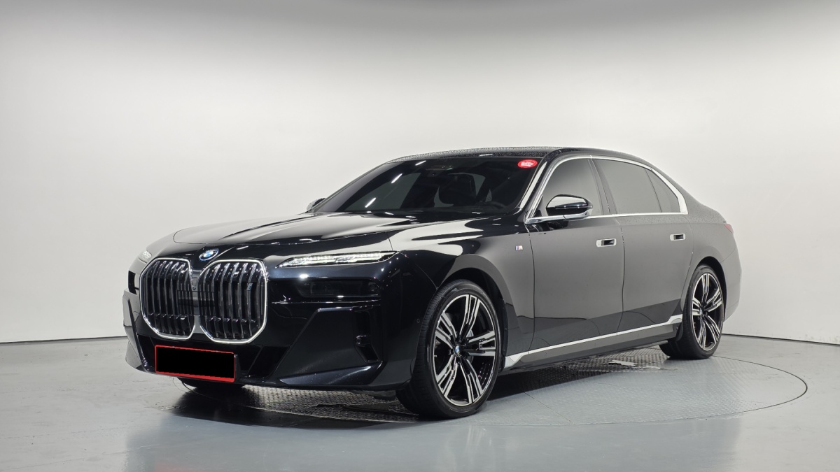BMW i7, 2023 — купить в Йошкар-Оле под ключ