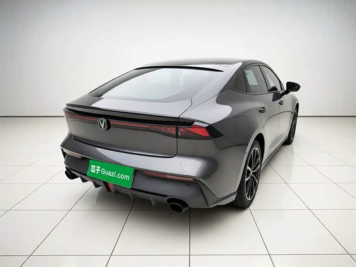 Changan UNI-V Hybrid, 2022 — фото 6 из 9