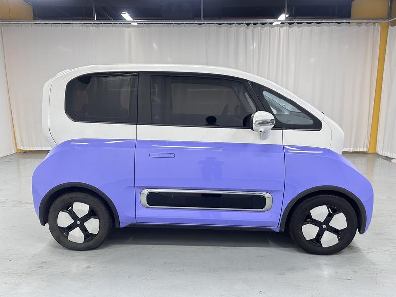 Baojun KiWi EV, 2023 — фото 8 из 12