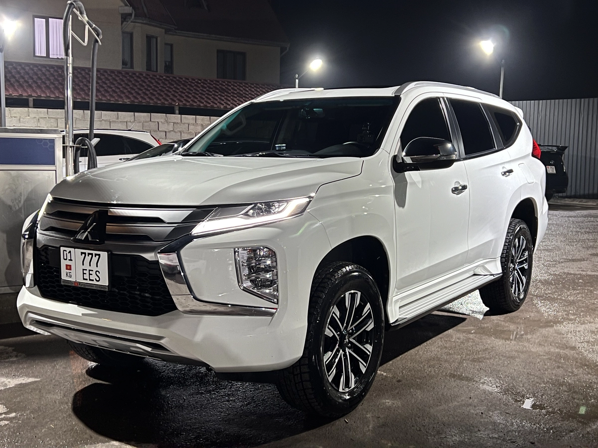 Mitsubishi Montero Sport, 2023 — фото 5 из 12
