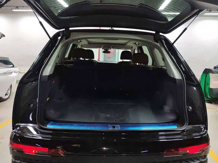 Audi Q7, 2025 — фото 9 из 9