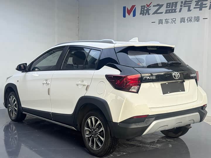 Toyota Yaris L Hatchback, 2022 — фото 4 из 9