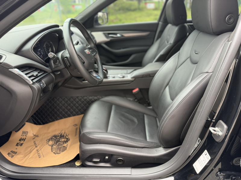 Cadillac CT5, 2022 — фото 11 из 12