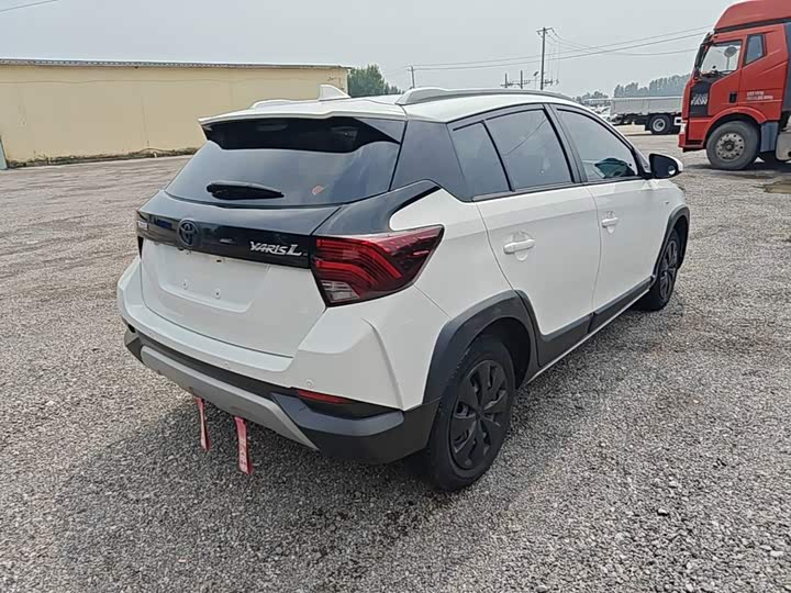 Toyota Yaris L Hatchback, 2022 — фото 7 из 9