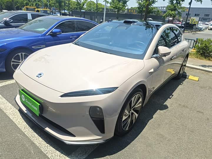 Nio ET5, 2024 — фото 2 из 9