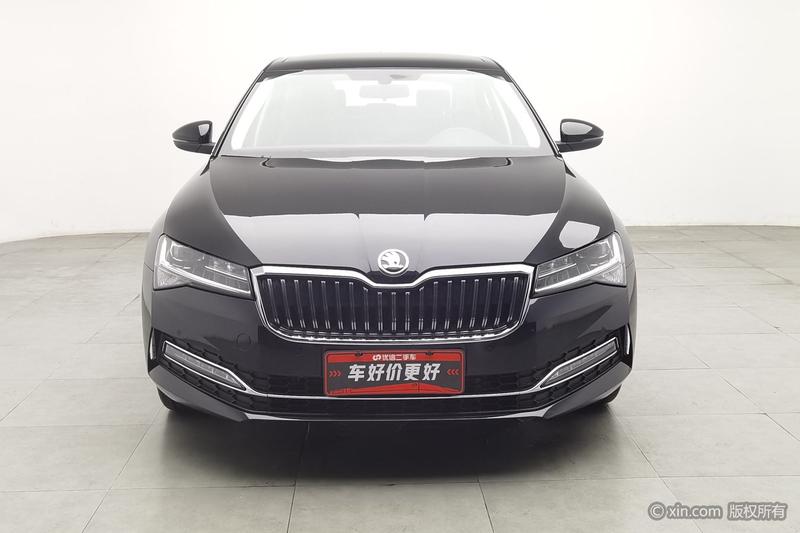 Skoda Superb, 2025 — фото 2 из 12