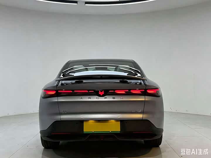 BAIC Arcfox Alpha S5, 2025 — фото 5 из 9