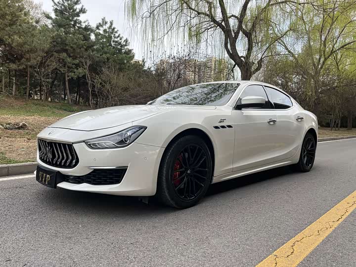 Maserati Ghibli, 2023 — купить в Йошкар-Оле под ключ