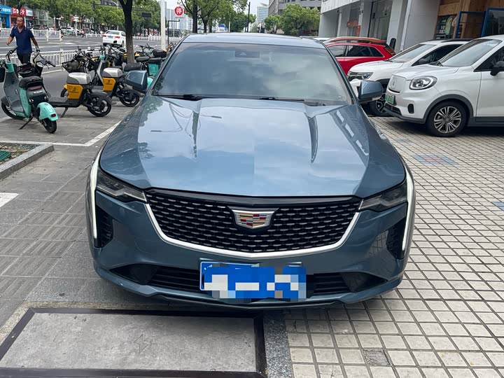 Cadillac CT4, 2023 — фото 3 из 9