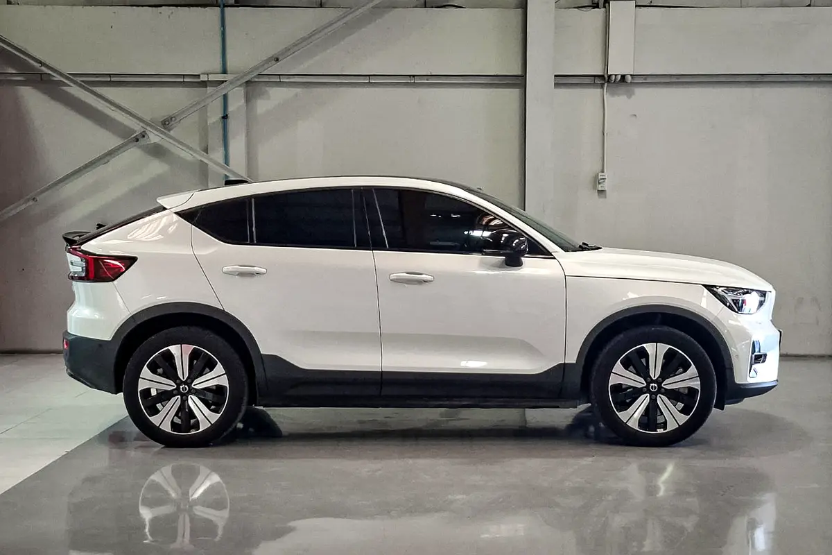 Volvo C40, 2023 — фото 4 из 10