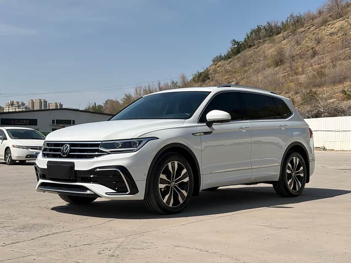 Volkswagen Tiguan L Pro, 2024 — купить в Саранске под ключ