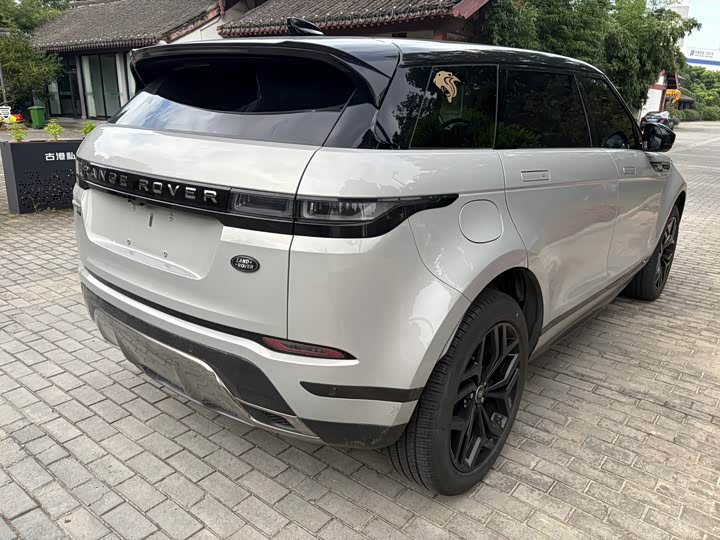 Land Rover Range Rover Evoque L Hybrid, 2022 — фото 8 из 9