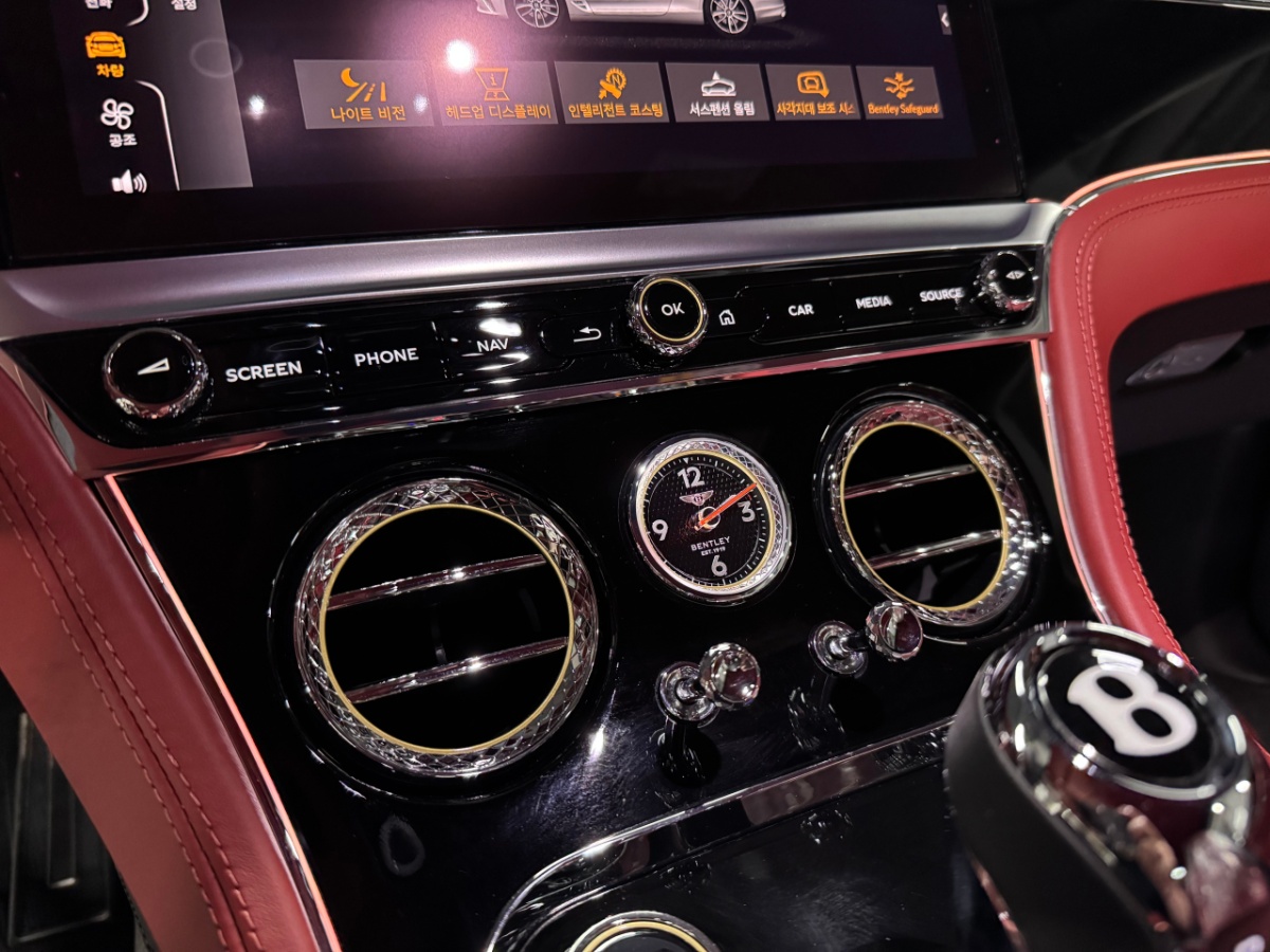 Bentley Continental GT, 2022 — фото 5 из 12