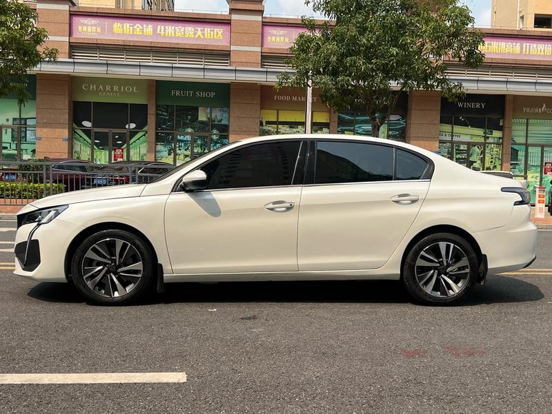 Peugeot 408, 2024 — фото 4 из 12