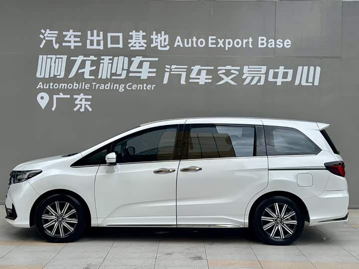 Honda Odyssey, 2022 — фото 3 из 9