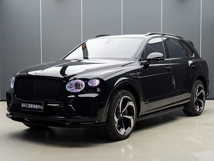 Bentley Bentayga, 2022 — фото 2 из 9