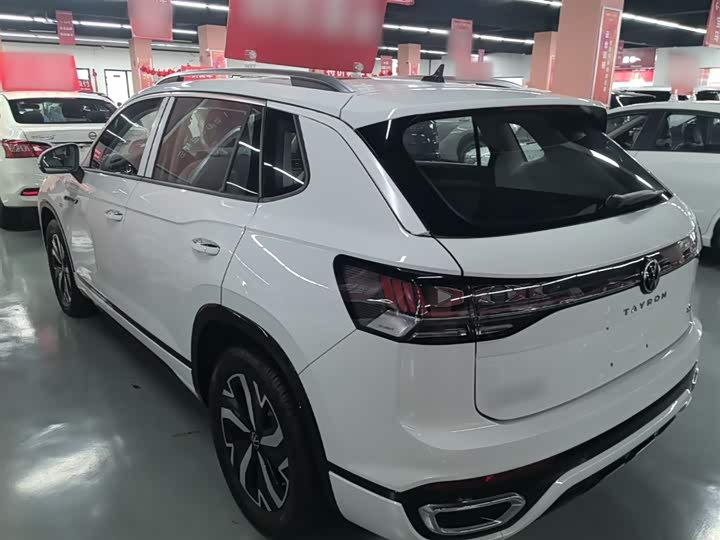 Volkswagen Tayron GTE Hybrid, 2024 — фото 5 из 9