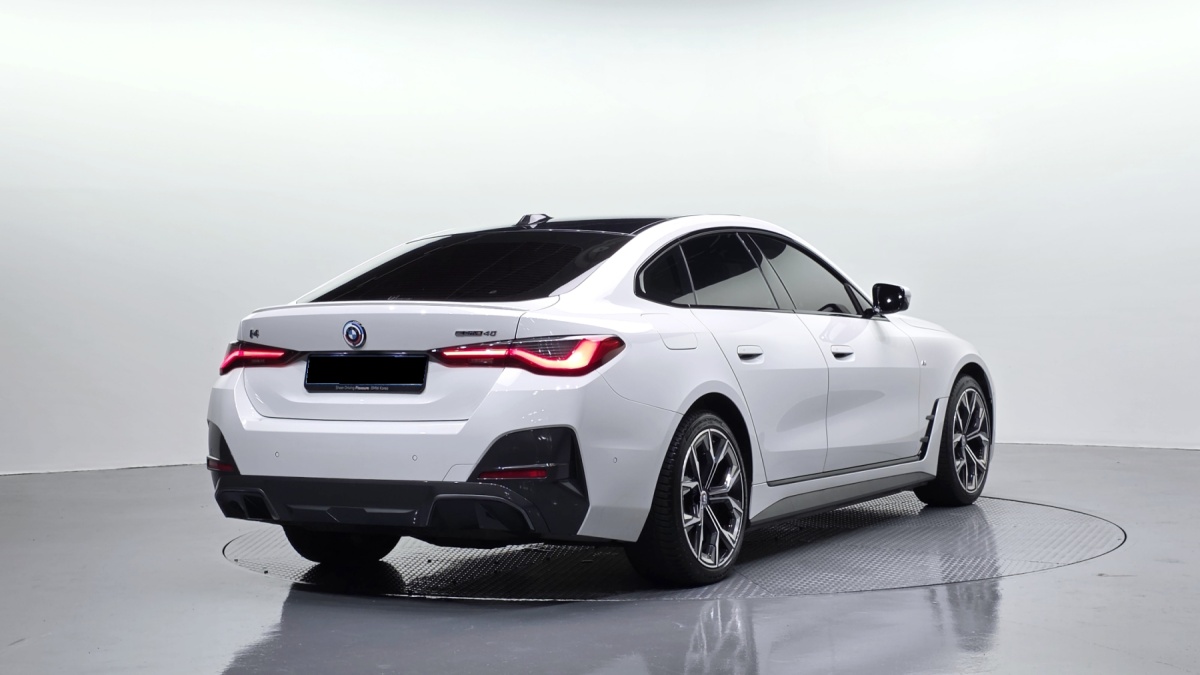 BMW i4, 2024 — фото 2 из 12