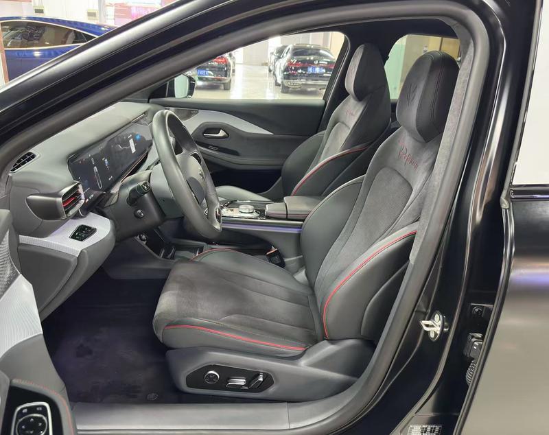 BAIC Arcfox Alpha S, 2024 — фото 12 из 12