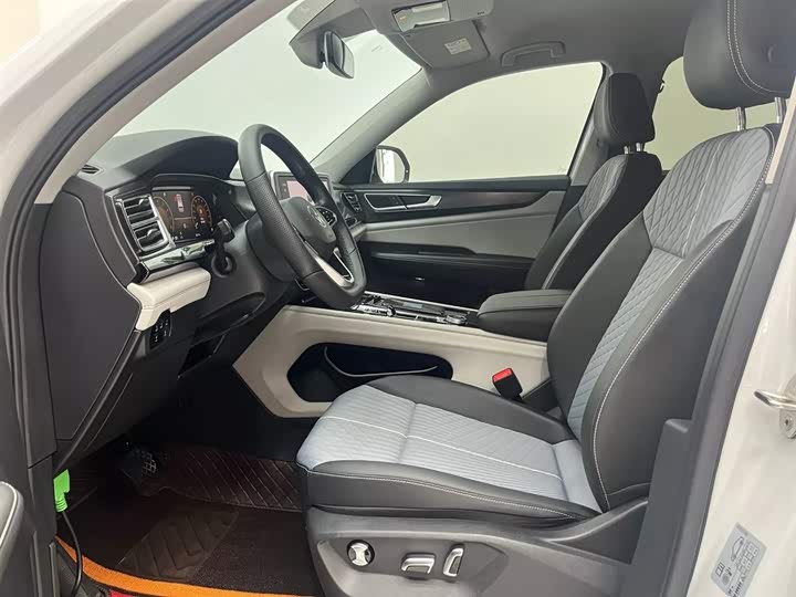 Volkswagen Teramont Pro, 2024 — фото 4 из 9