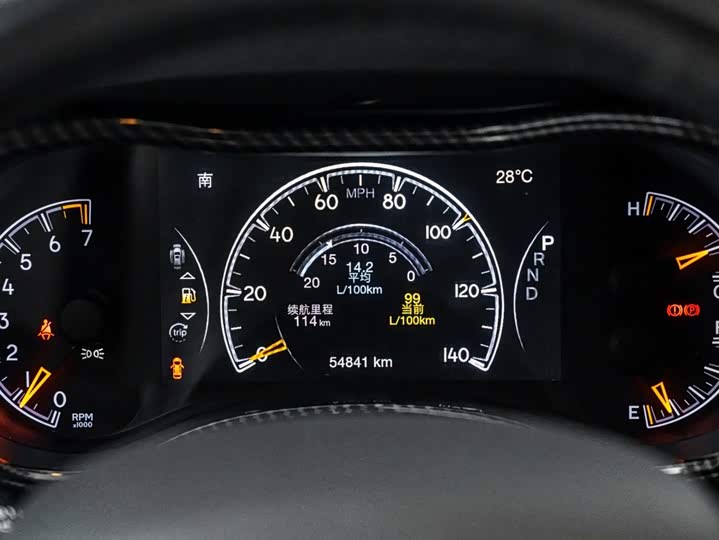 Jeep Grand Cherokee, 2023 — фото 8 из 9
