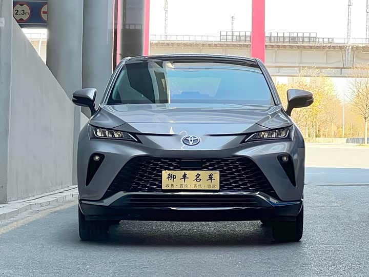 Toyota Venza, 2022 — фото 2 из 12
