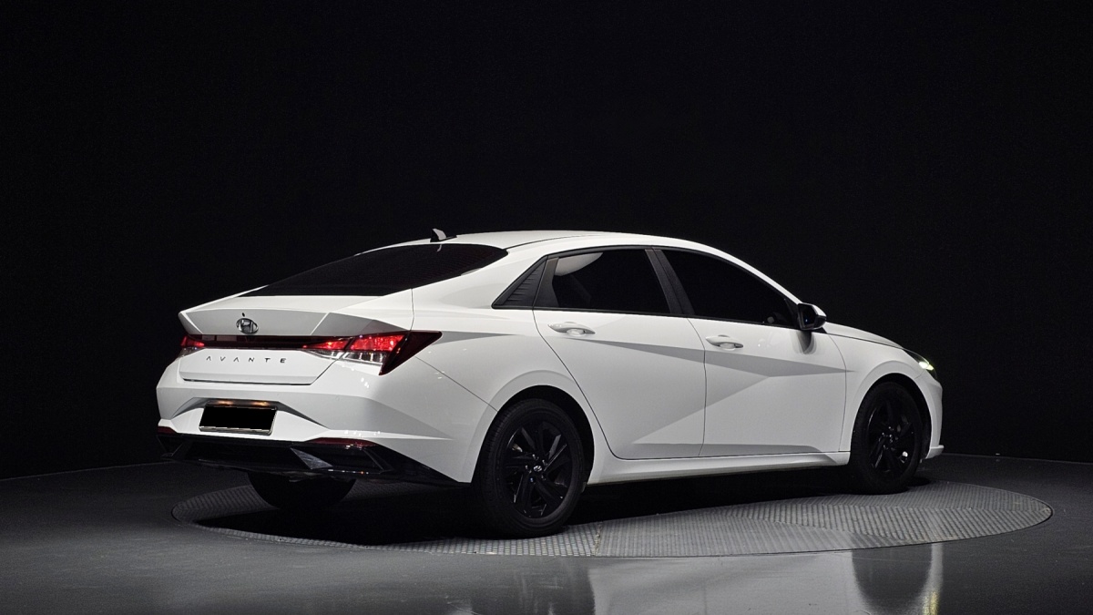 Hyundai Avante, 2022 — фото 2 из 12