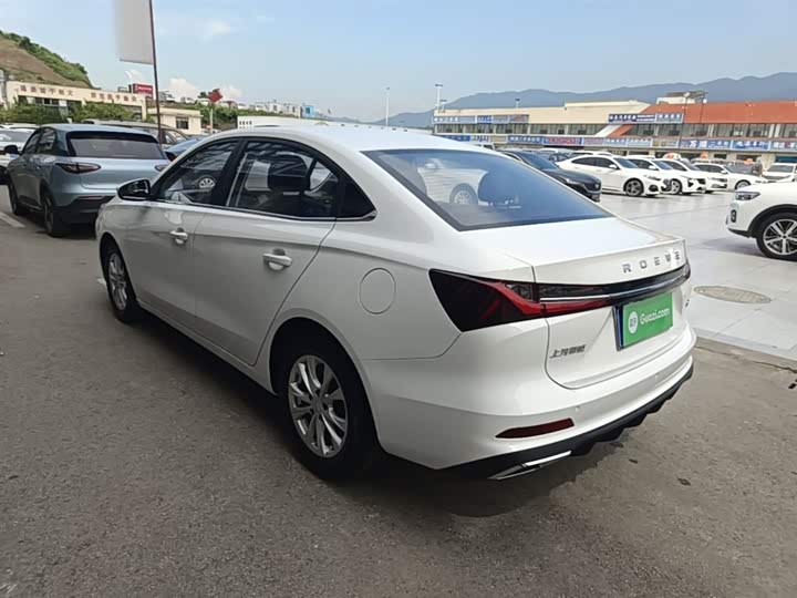 Roewe i5, 2024 — фото 5 из 9