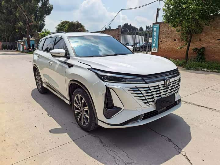 Changan CS75 Plus, 2023 — фото 3 из 9