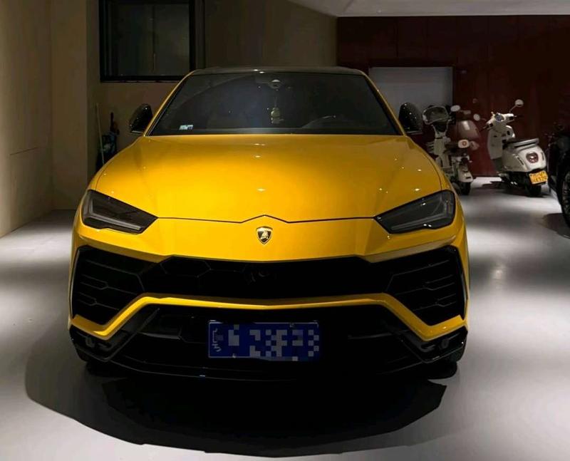 Lamborghini Urus, 2022 — фото 2 из 8