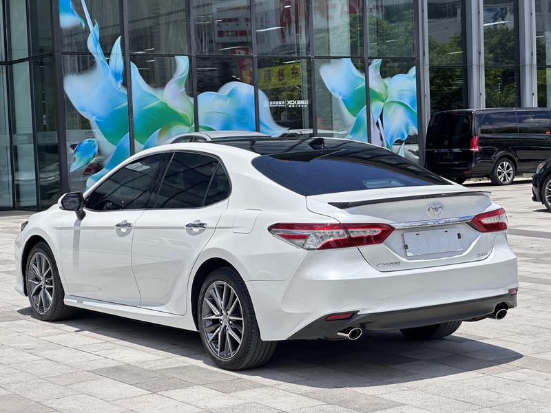 Toyota Camry, 2022 — фото 5 из 12