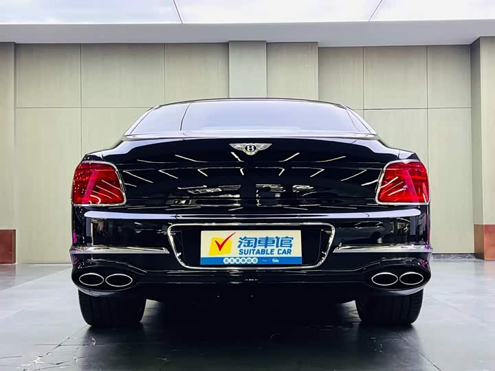 Bentley Flying Spur, 2022 — фото 5 из 9
