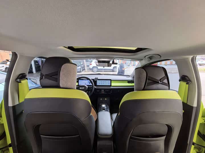 Geely Geometry E Firefly, 2022 — фото 8 из 9