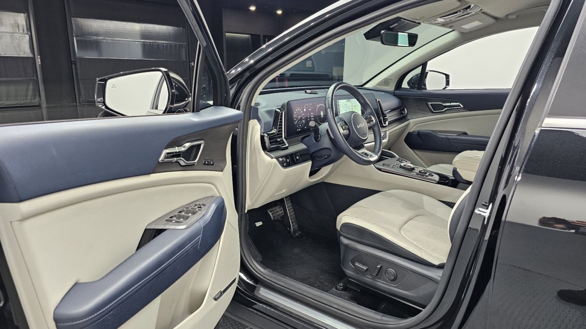 Kia Sportage, 2023 — фото 10 из 12