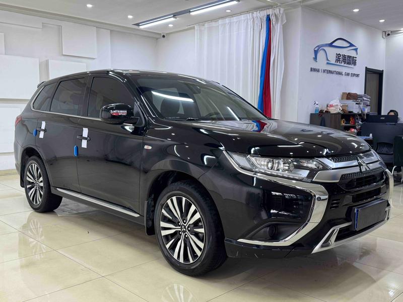 Mitsubishi Outlander, 2021 — фото 3 из 12