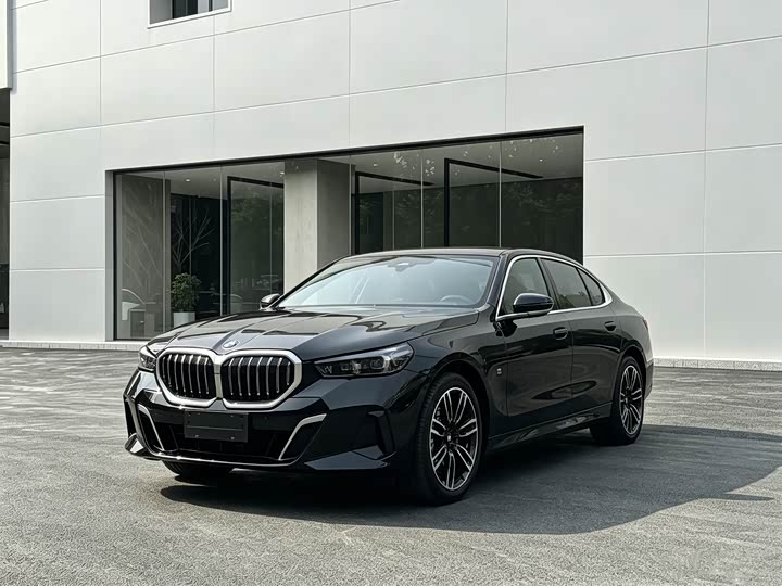 BMW 5 Series, 2024 — купить в Уфе под ключ