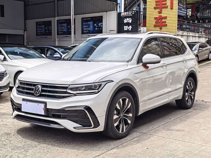 Volkswagen Tiguan L Pro, 2025 — купить в Санкт-Петербурге под ключ